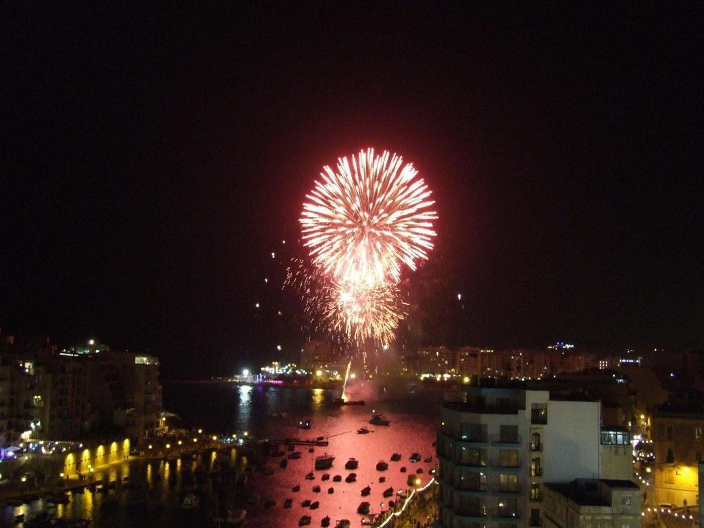 Spinola Seafront Apartment Saint Julian's Room photo