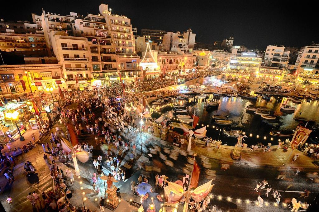 Spinola Seafront Apartment Saint Julian's Room photo